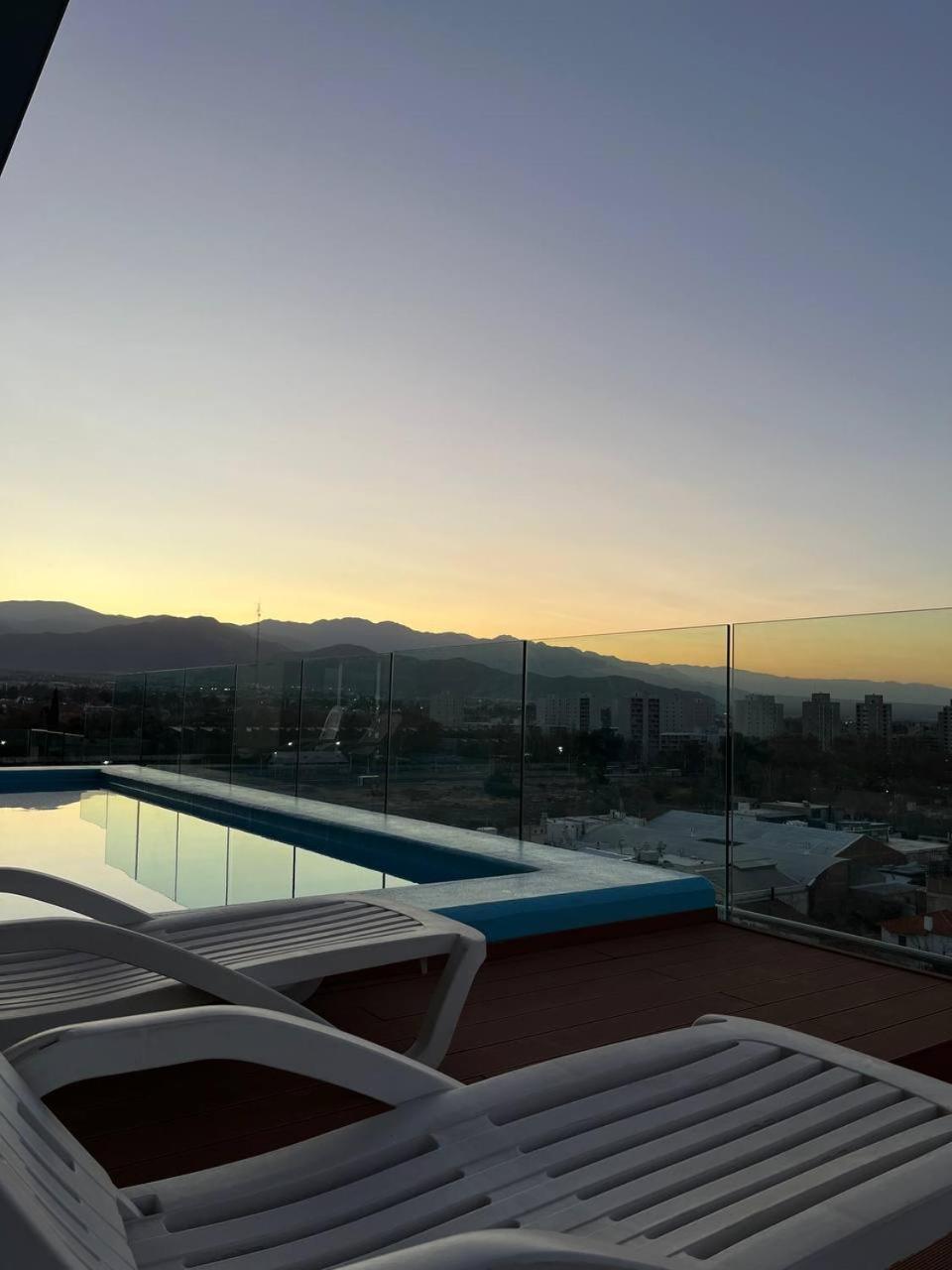 Apartamento Centrico Con Las Mejores Vistas De Мендоса Экстерьер фото